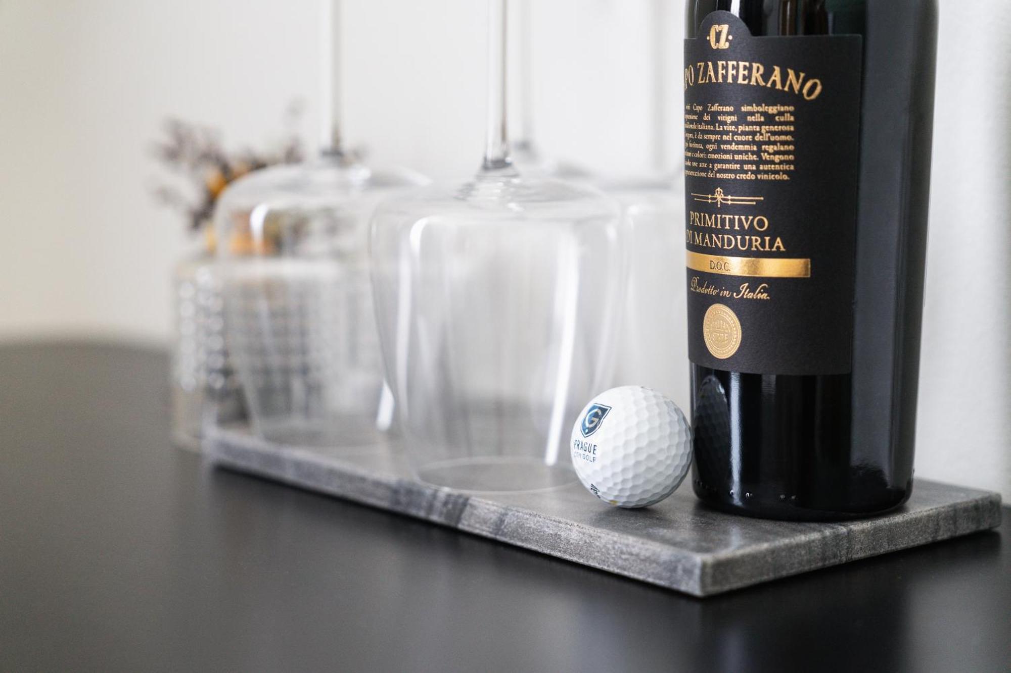 Apartments By Prague City Golf Bagian luar foto